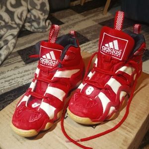 Adidas crazy 8 Red Gum 3, men's size 5 sneakers